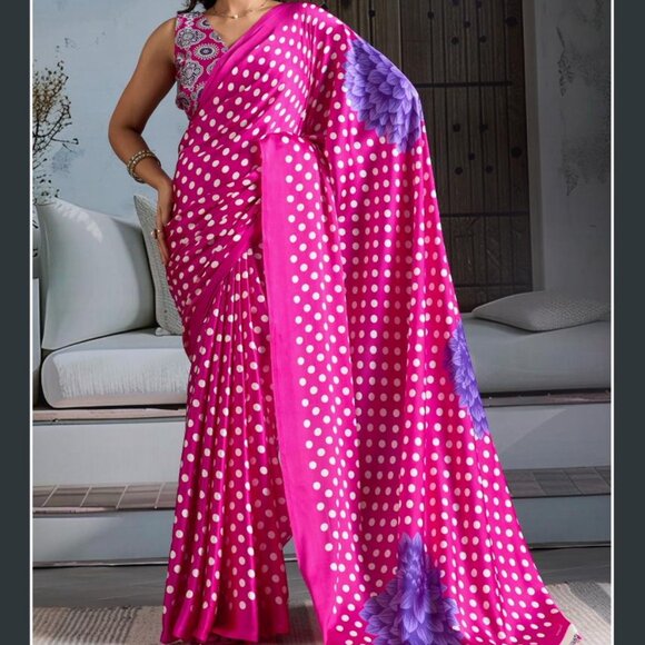 AJRAKH SAREE - Picture 5 of 7